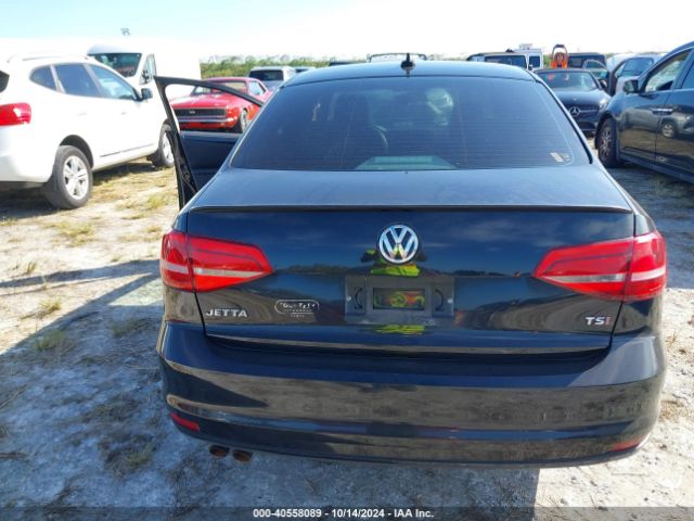 3VWD17AJ2FM205241 Volkswagen Jetta 1.8t Sport