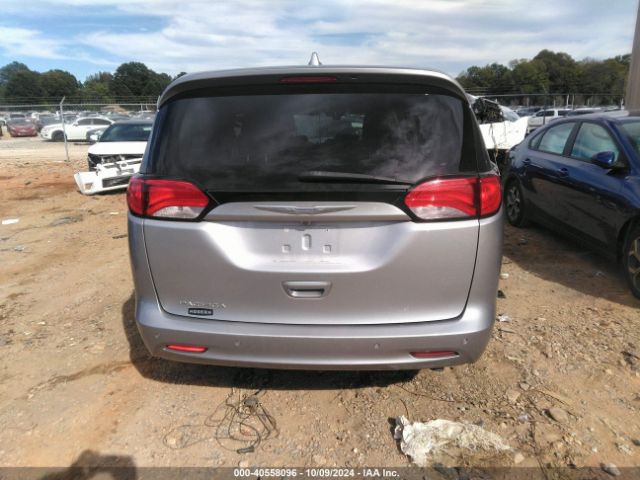 2C4RC1DG6HR516473 Chrysler Pacifica Touring