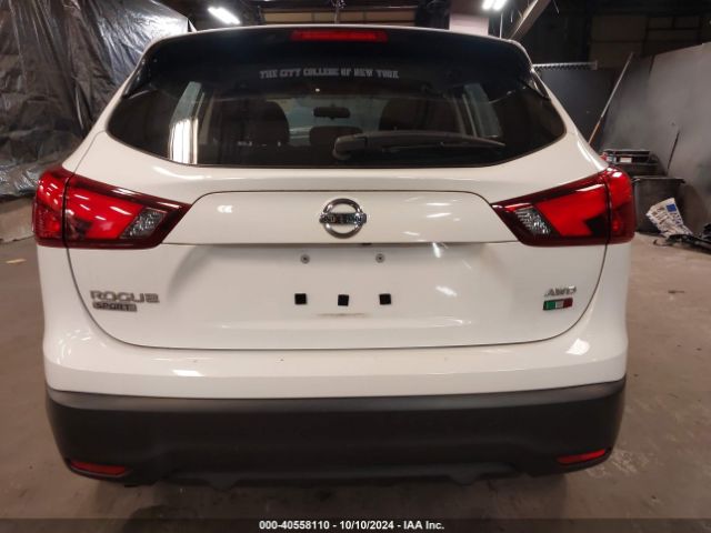 JN1BJ1CR5JW267951 Nissan Rogue Sport S