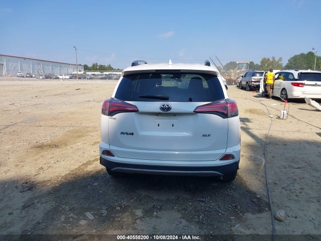 Toyota Rav4 Xle 2018 JTMWFREV5JJ151266 Image 16