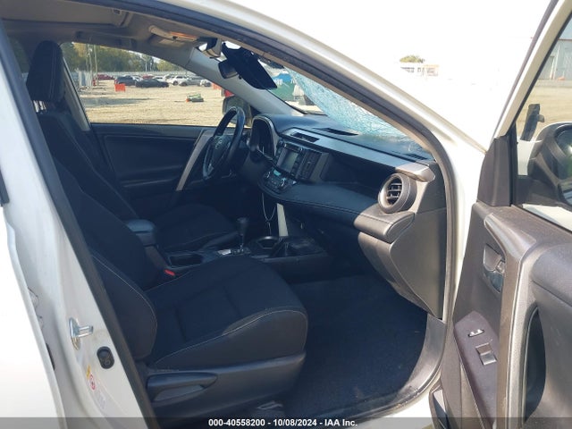 Toyota Rav4 Xle 2018 JTMWFREV5JJ151266 Image 5