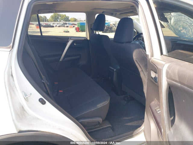 Toyota Rav4 Xle 2018 JTMWFREV5JJ151266 Image 8