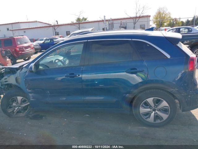 KNDCB3LC0K5351110 KIA NIRO LX