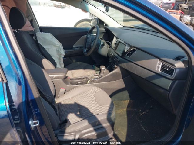 KNDCB3LC0K5351110 KIA NIRO LX