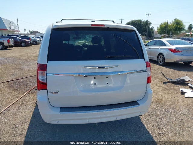 2C4RC1CG8FR674621 Chrysler Town & Country Touring-l