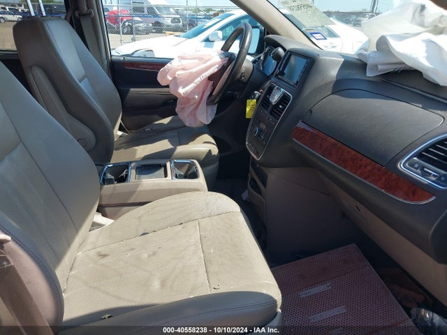 2C4RC1CG8FR674621 Chrysler Town & Country Touring-l