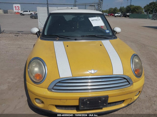 2007 MINI COOPER WMWMF33537TL67957 Photo 5