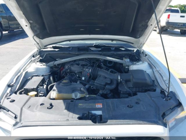 1ZVBP8EM9E5208285 Ford Mustang V6 Premium