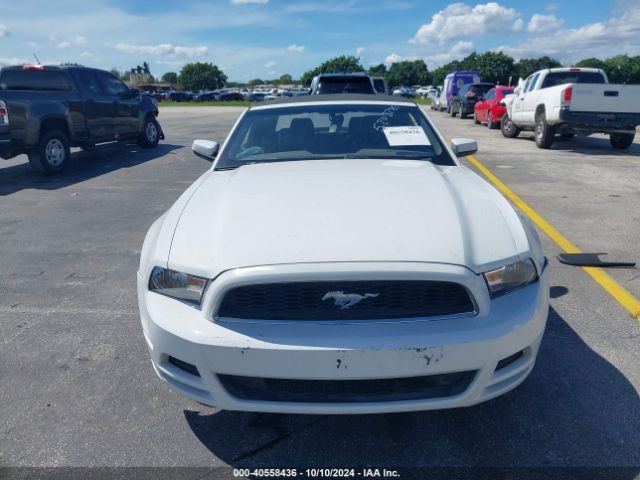1ZVBP8EM9E5208285 Ford Mustang V6 Premium