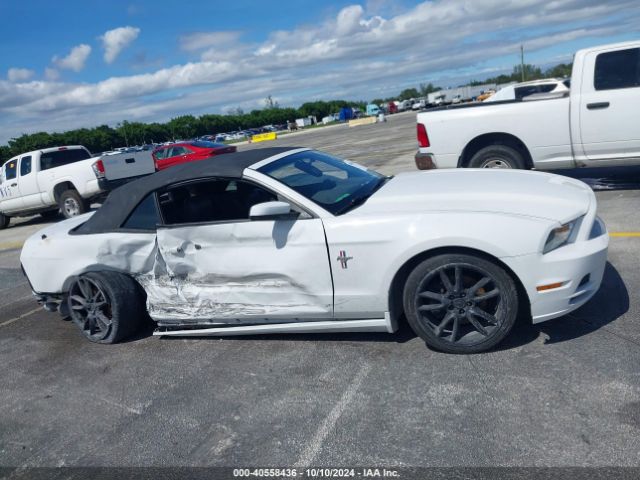1ZVBP8EM9E5208285 Ford Mustang V6 Premium