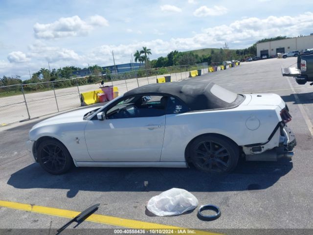 1ZVBP8EM9E5208285 Ford Mustang V6 Premium