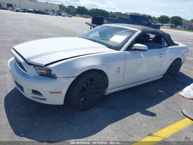 1ZVBP8EM9E5208285 Ford Mustang V6 Premium