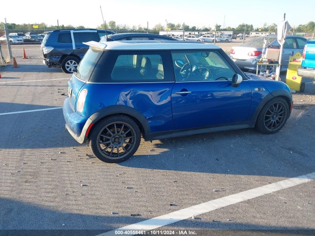 2006 MINI COOPER S WMWRE33596TJ48685 Photo 3