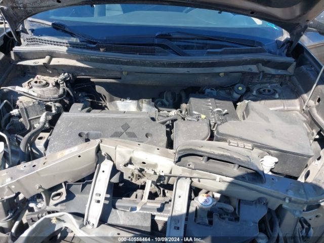 JA4AD3A36JZ051285 Mitsubishi Outlander Le