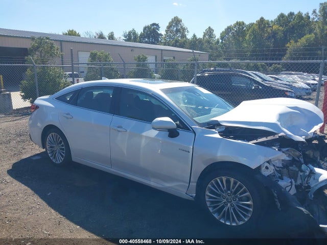 2019 4T1B21FB3KU010675 main image