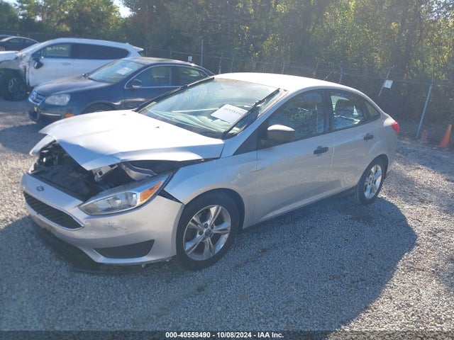 Ford FOCUS S 2017 1FADP3E26HL323896 Image 2