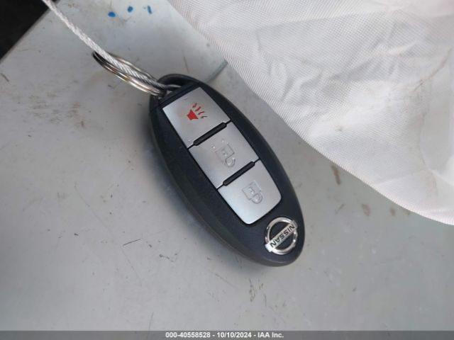 5N1AT2MK7FC863951 Nissan ROGUE SV