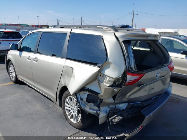 Toyota Sienna Xle Premium 2015 5TDYK3DC2FS644530 Image 3