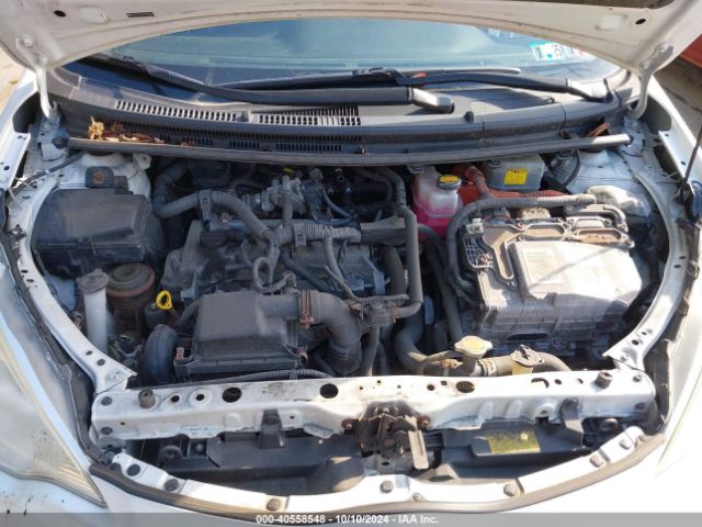 JTDKDTB35E1060282 Toyota Prius C Four