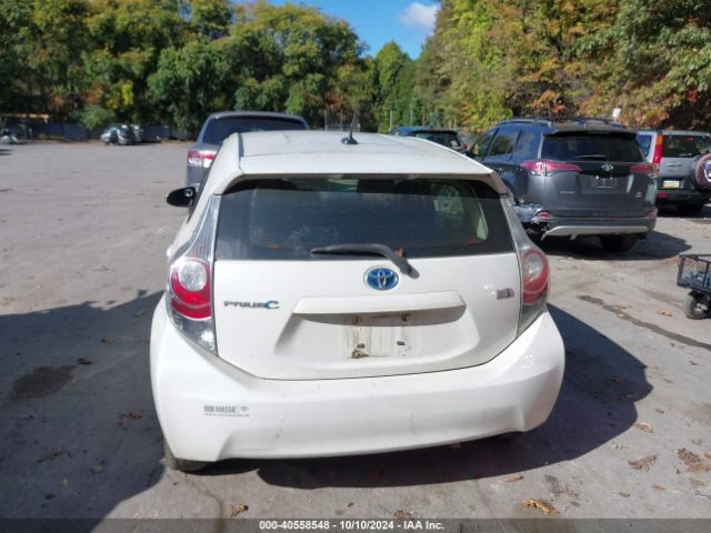 JTDKDTB35E1060282 Toyota Prius C Four