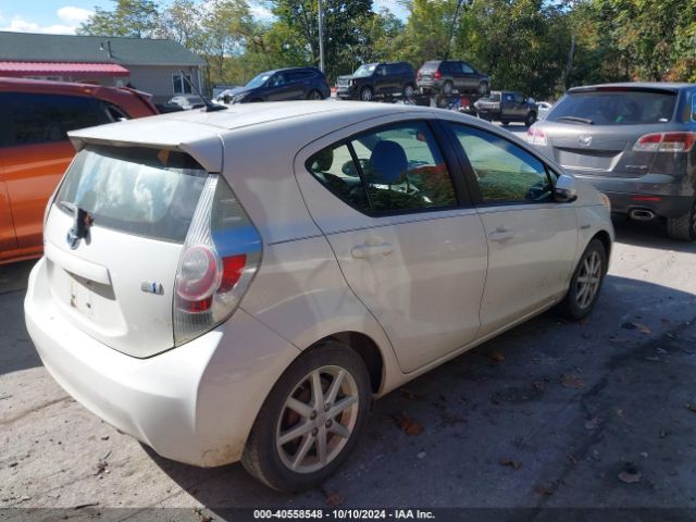 JTDKDTB35E1060282 Toyota Prius C Four
