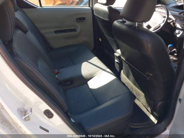 JTDKDTB35E1060282 Toyota Prius C Four