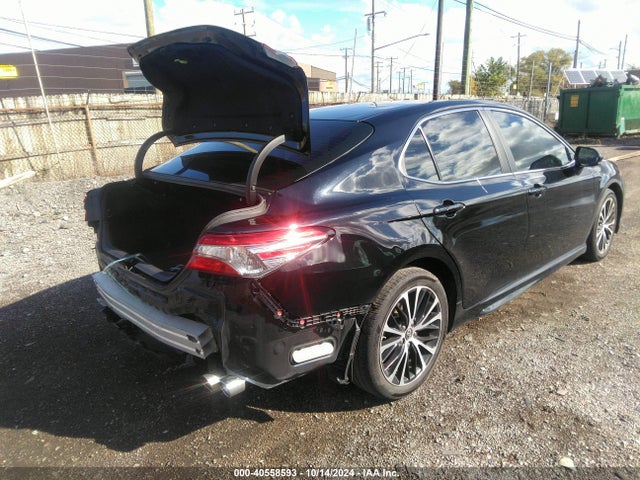 Toyota CAMRY SE 2018 4T1B11HK3JU093572 Image 4