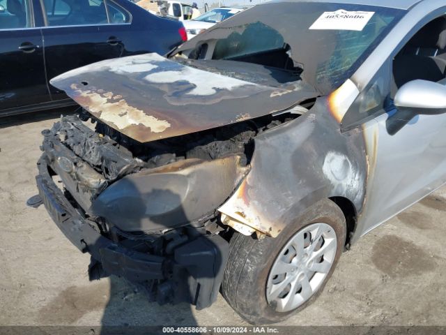 KNADM4A39E6352243 KIA RIO LX
