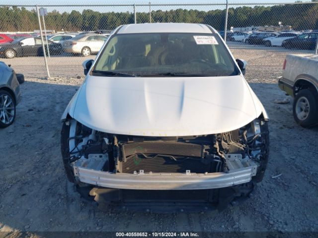 2C4RC1DG7HR688592 Chrysler Pacifica Touring