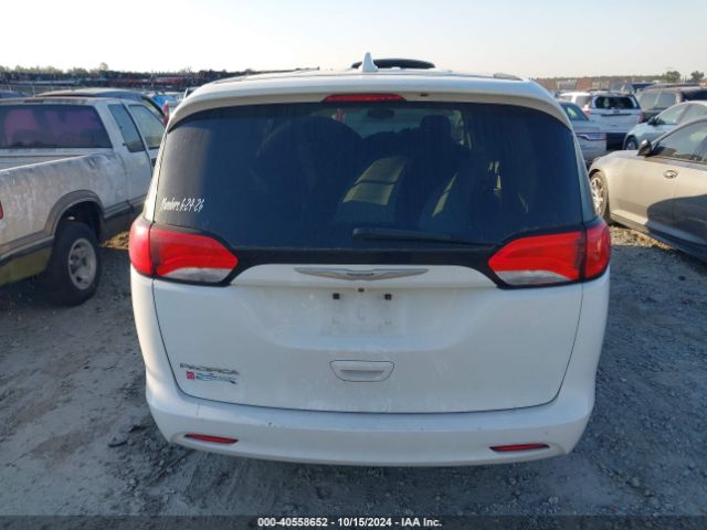 2C4RC1DG7HR688592 Chrysler Pacifica Touring
