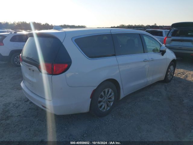 2C4RC1DG7HR688592 Chrysler Pacifica Touring