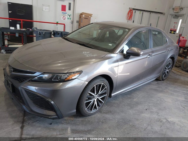 Toyota CAMRY SE 2021 4T1G11AK3MU428253 Image 2