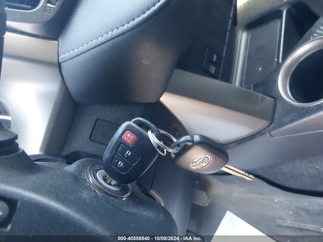 Toyota Rav4 Xle 2014 2T3RFREVXEW157780 Image 11