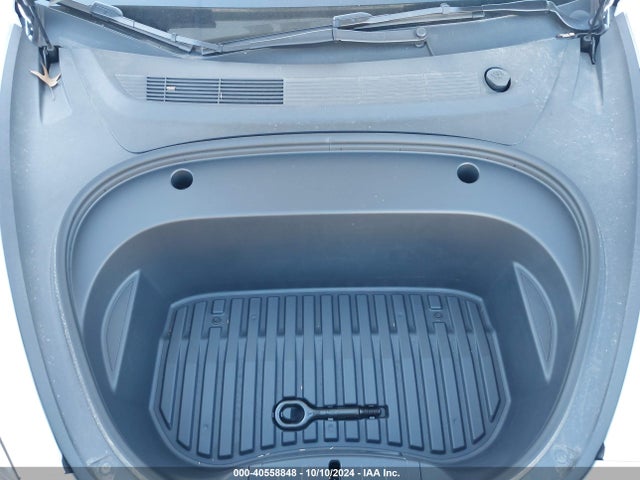 2023 TESLA MODEL 3 5YJ3E1EA1PF570543 Photo 9