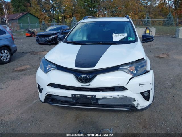 2T3RFREV9JW766496 Toyota Rav4 Adventure