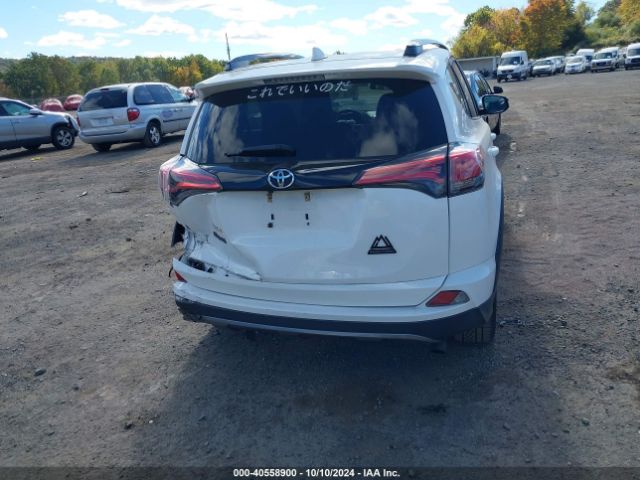 2T3RFREV9JW766496 Toyota Rav4 Adventure