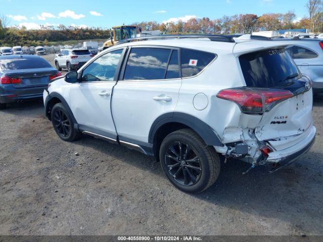 2T3RFREV9JW766496 Toyota Rav4 Adventure