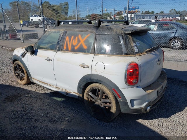 2011 MINI COOPER S COUNTRYMAN WMWZC3C54BWM25726 Photo 2