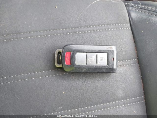 JA4AD3A30LZ015840 Mitsubishi Outlander Se 2.4