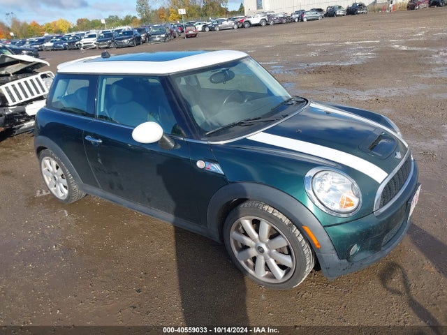 2007 MINI COOPER S WMWMF73587TL84003 Photo 0