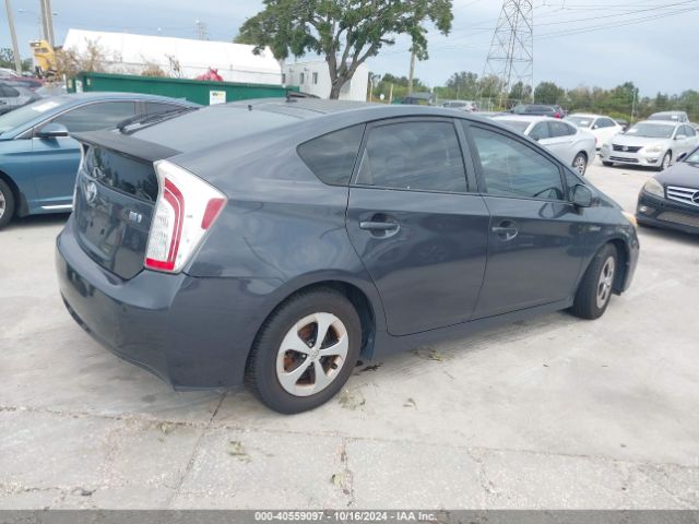 JTDKN3DU2E1752535 Toyota Prius