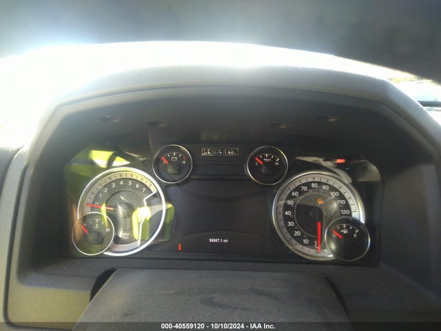 1C6RR7GG6JS228963 RAM 1500 Big Horn  4x4 6'4 Box