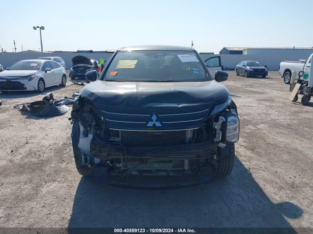 Mitsubishi Outlander Es 2.5 2022 JA4J4TA89NZ044882 Image 13