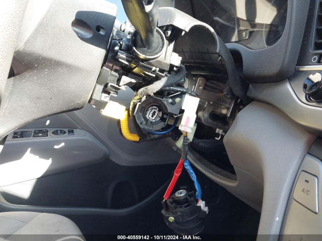 Hyundai ELANTRA SEL 2018 5NPD84LF4JH240349 Image 17