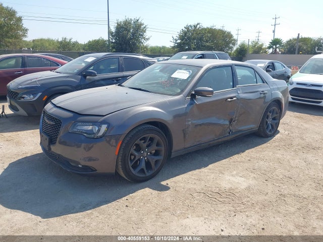 Chrysler 300 S 2022 2C3CCABG9NH184415 Image 2