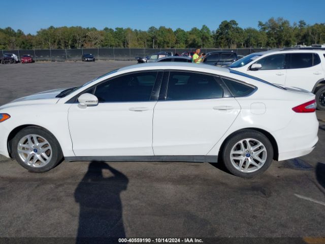 3FA6P0H72FR119822 Ford FUSION SE