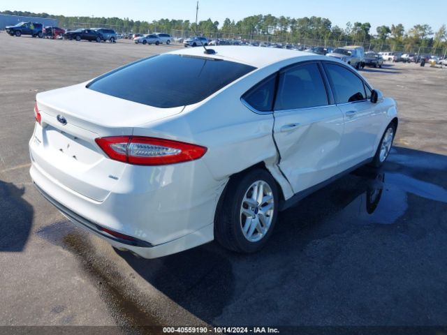 3FA6P0H72FR119822 Ford FUSION SE