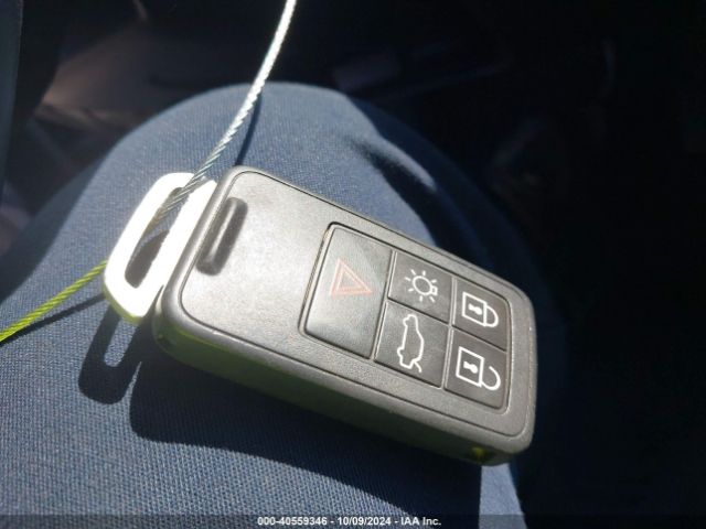 LYV402TKXHB152585 Volvo S60 Inscription T5
