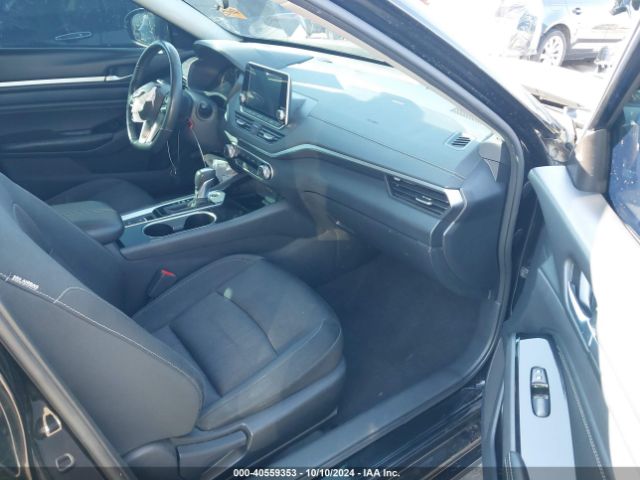 1N4BL4DW3NN313596 Nissan Altima Sv Intelligent Awd