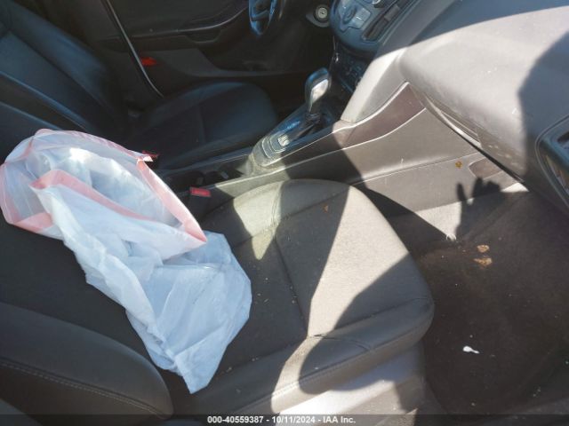 1FADP3E25HL233185 Ford FOCUS S